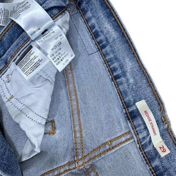 Levi’s Wedgie Straight Distressed Denim Jeans Women’s Size 29x28 - Picture 2 of 10